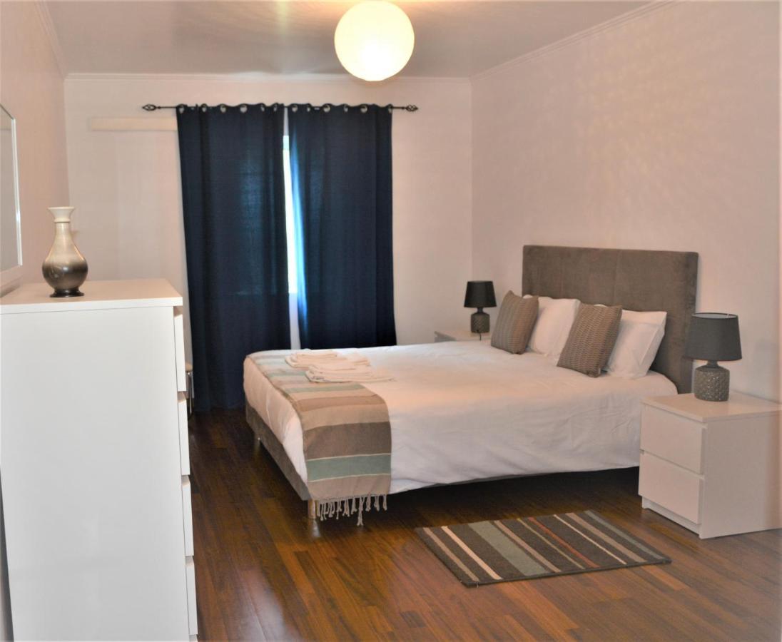 Apartamento De Віла-Франка-ду-Кампу Екстер'єр фото