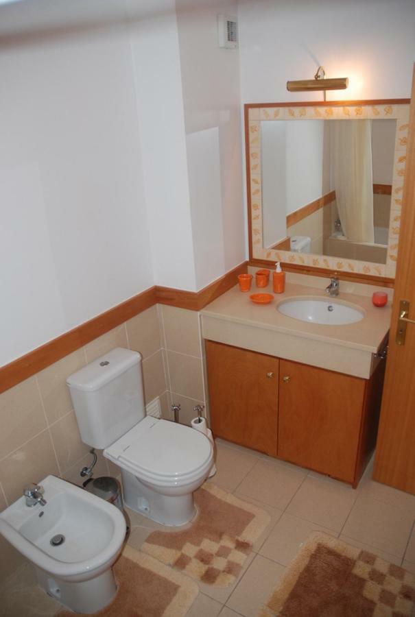 Apartamento De Віла-Франка-ду-Кампу Екстер'єр фото